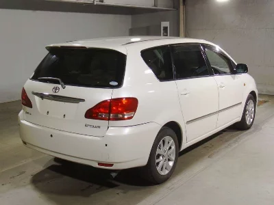 Toyota Ipsum