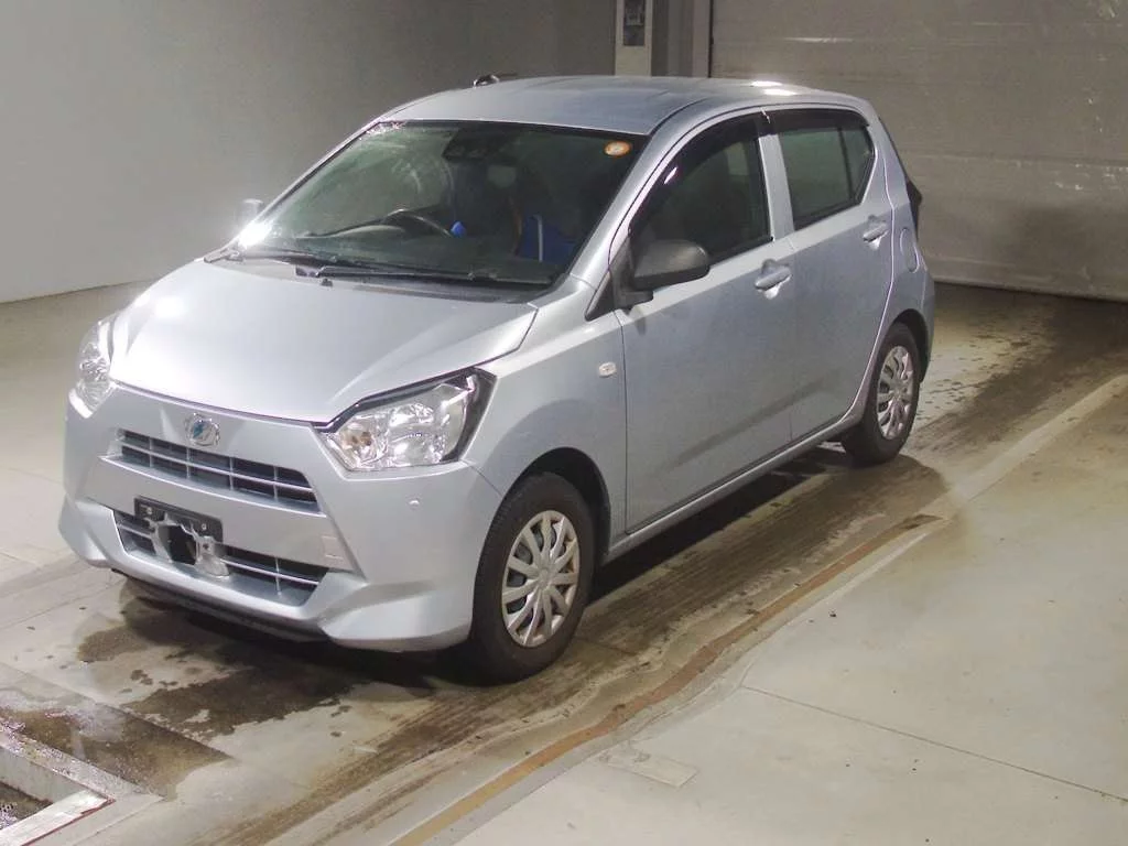 Daihatsu Mira e:S  с аукциона в Японии