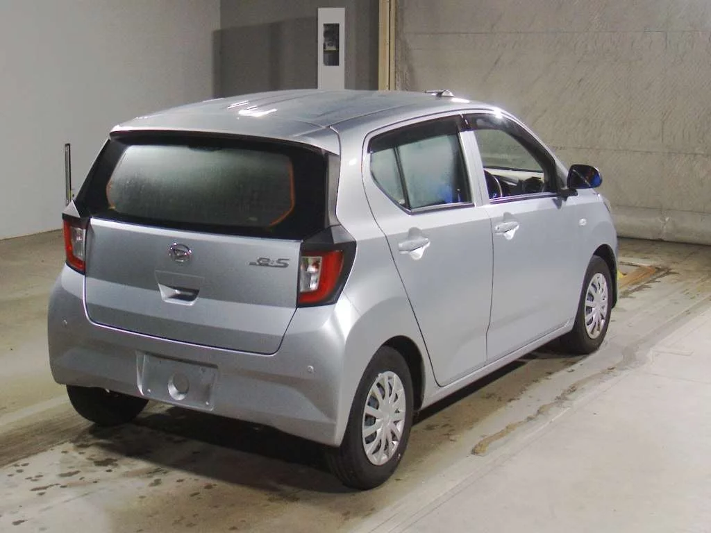 Daihatsu Mira e:S  с аукциона в Японии