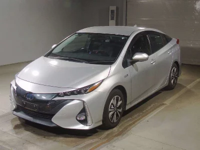 TOYOTA PRIUS PHV