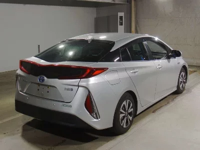 TOYOTA PRIUS PHV