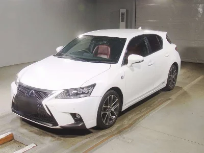 Lexus CT200h