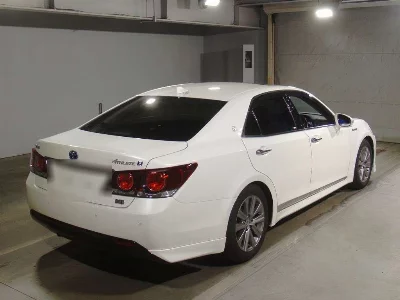 Toyota CROWN HYBRID