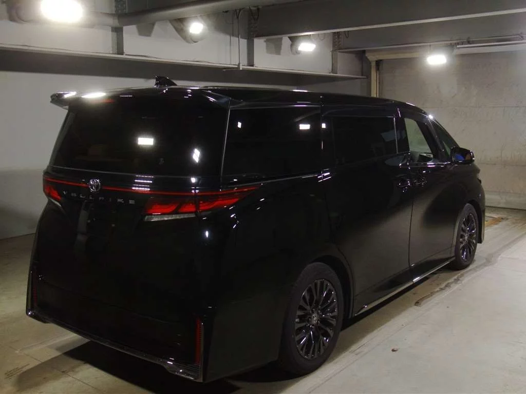 Toyota Vellfire  с аукциона в Японии