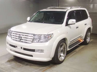 TOYOTA LAND CRUISER