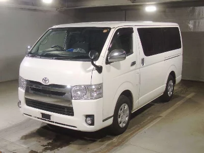 TOYOTA REGIUS VAN