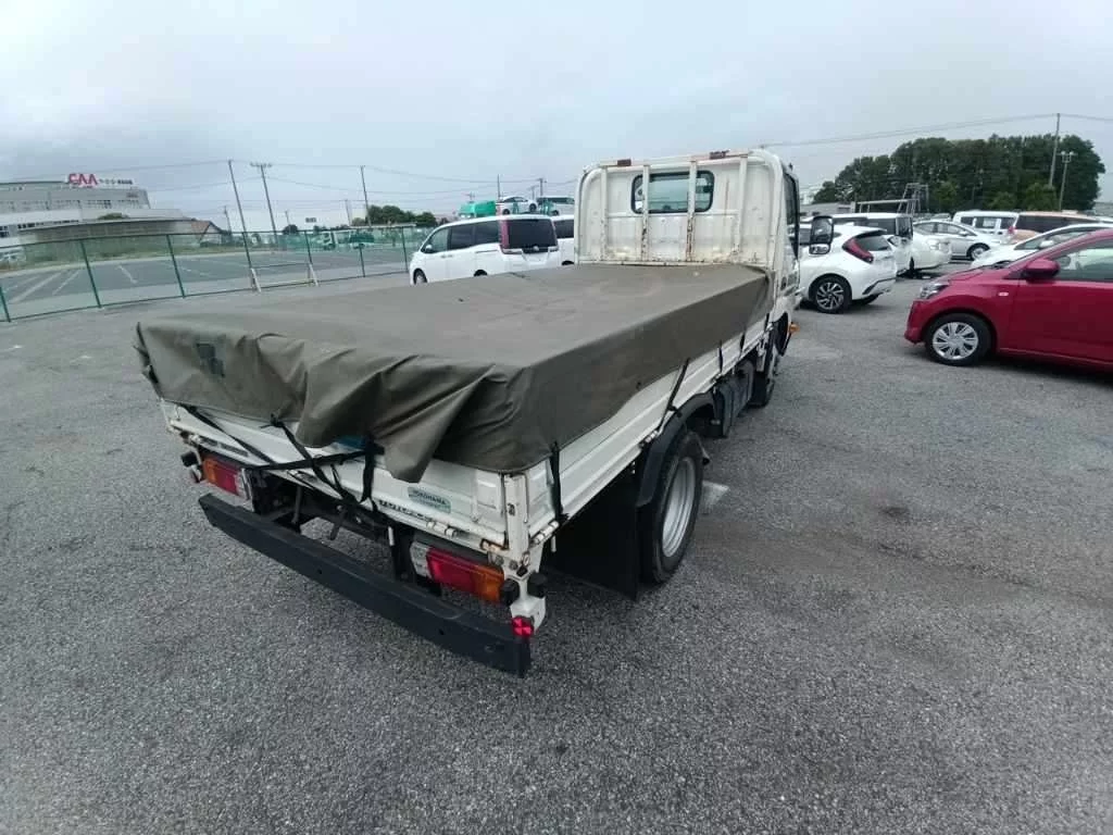Toyota ToyoAce  с аукциона в Японии