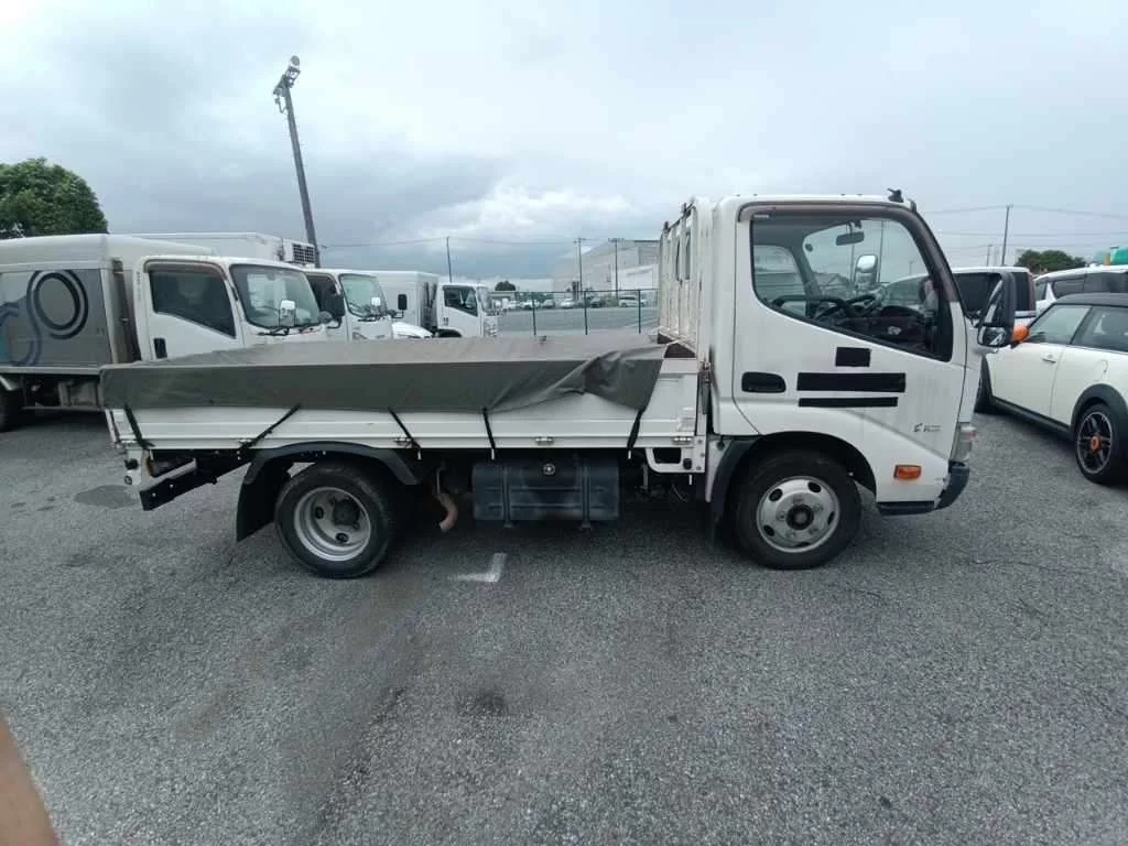 Toyota ToyoAce  с аукциона в Японии