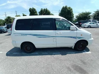 Toyota Lite Ace Noah