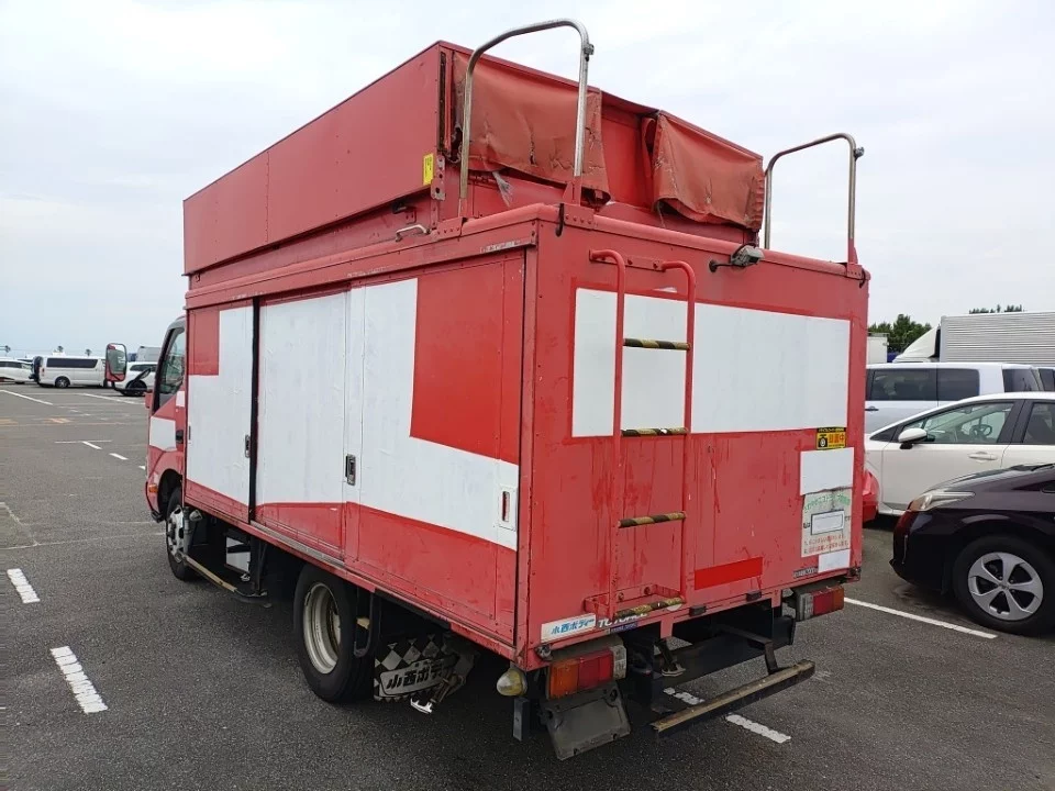 Toyota ToyoAce  с аукциона в Японии