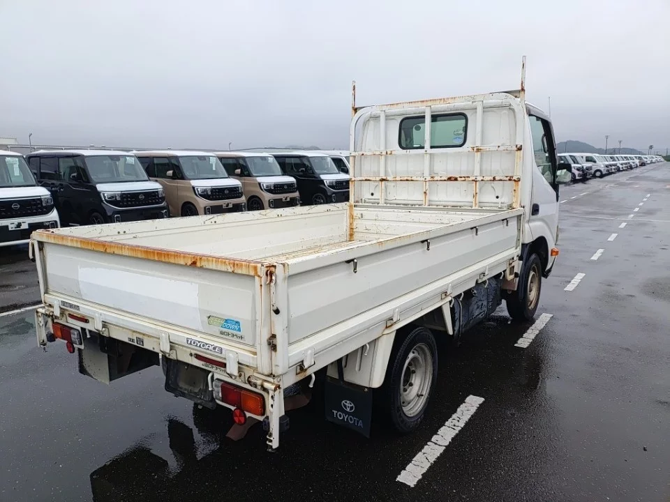 Toyota ToyoAce  с аукциона в Японии