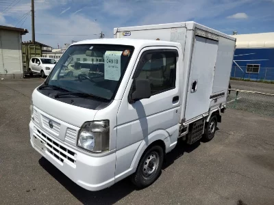 Nissan NT100 Clipper