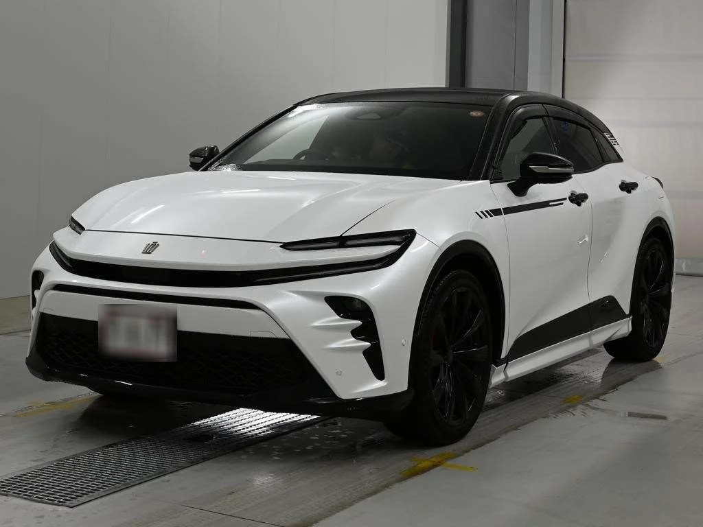Toyota Crown Sport  с аукциона в Японии