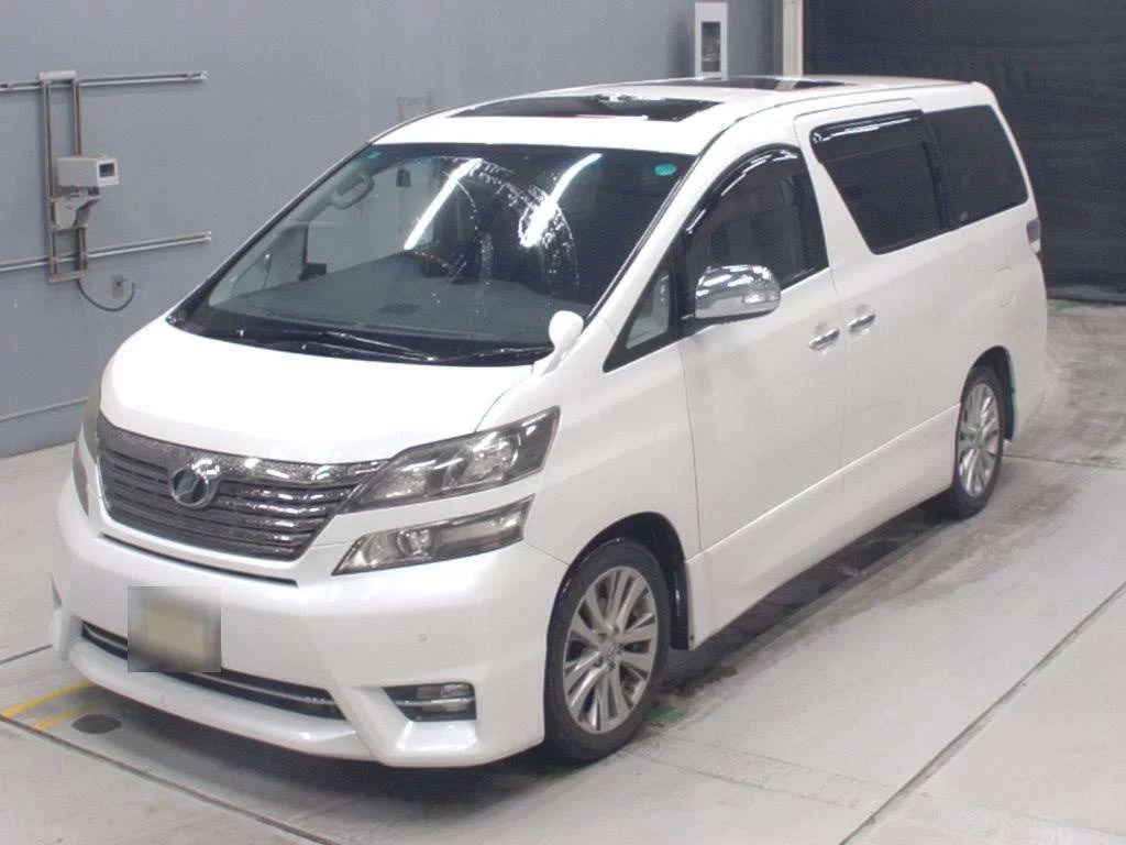 Toyota Vellfire  с аукциона в Японии