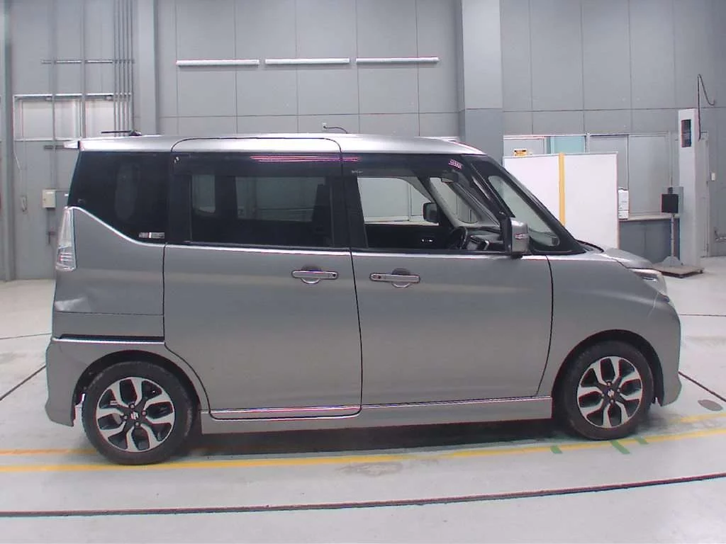 Suzuki Solio Bandit  с аукциона в Японии