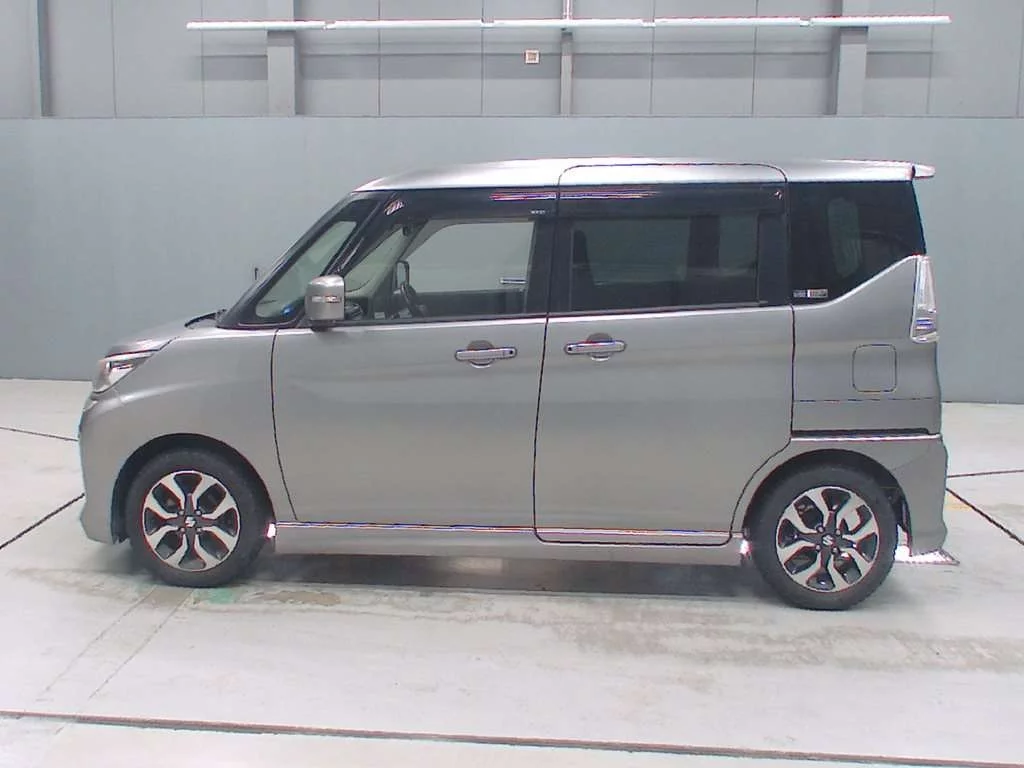 Suzuki Solio Bandit  с аукциона в Японии