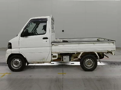 MITSUBISHI MINICAB TRUCK