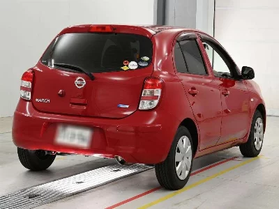Nissan March