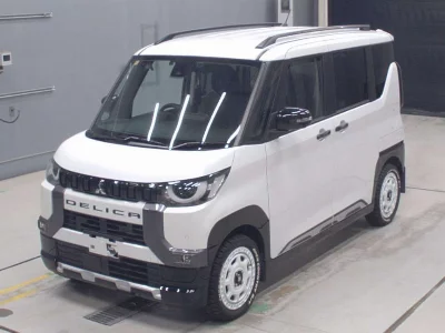 Mitsubishi Delica Mini