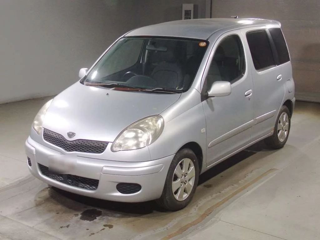 Toyota Funcargo  с аукциона в Японии
