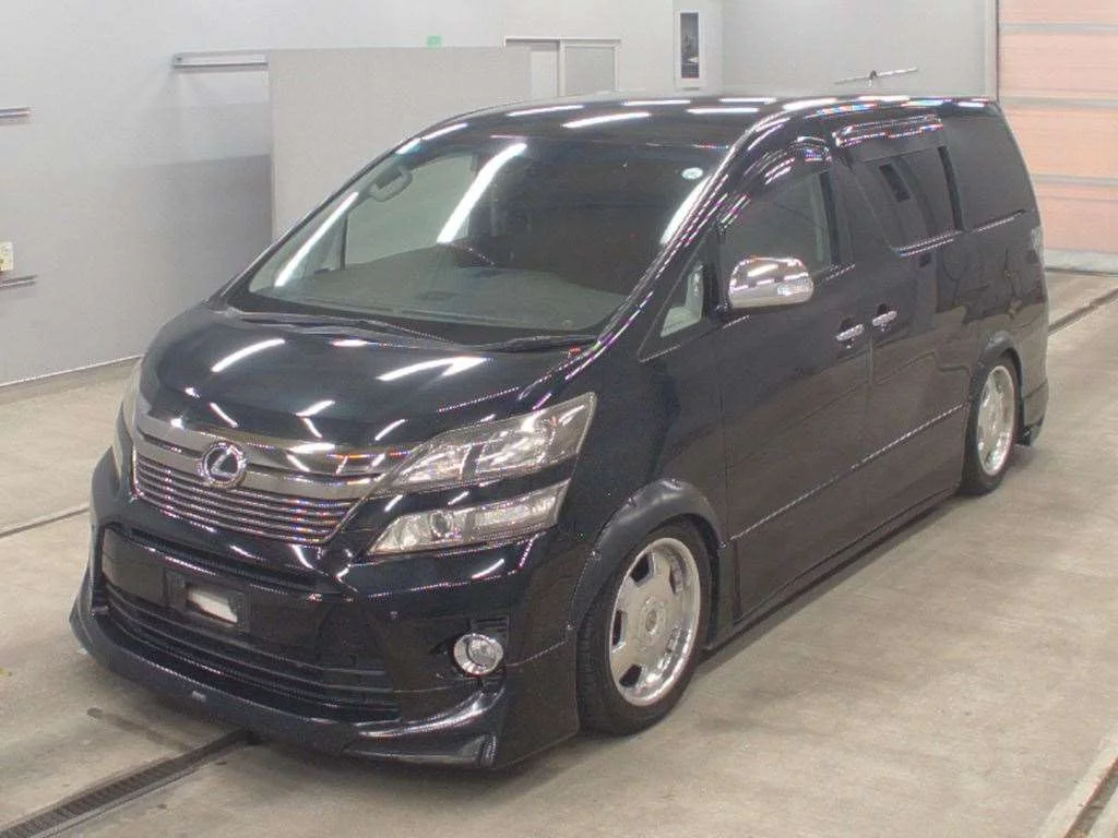 Toyota Vellfire  с аукциона в Японии