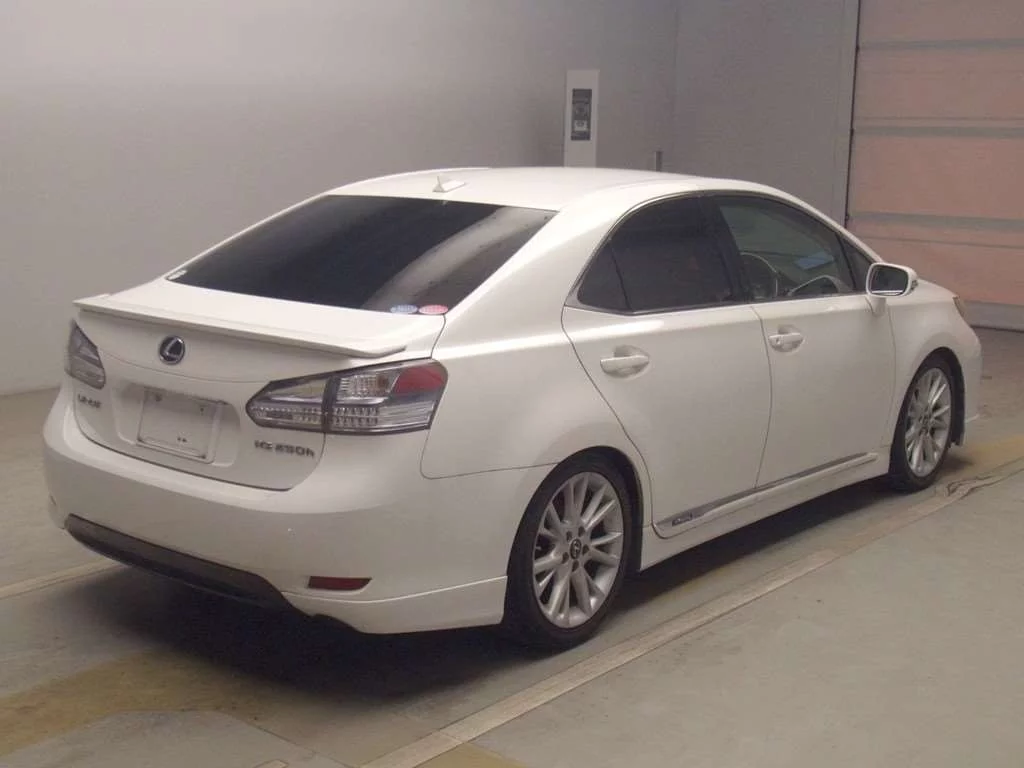 Lexus HS250h  с аукциона в Японии