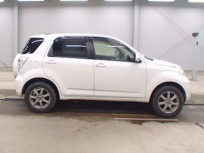 TOYOTA RUSH