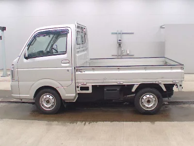 NISSAN NT100 CLIPPER