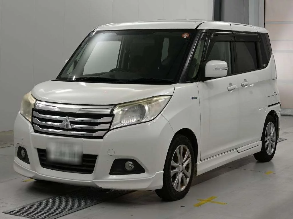 Mitsubishi Delica D:2  с аукциона в Японии