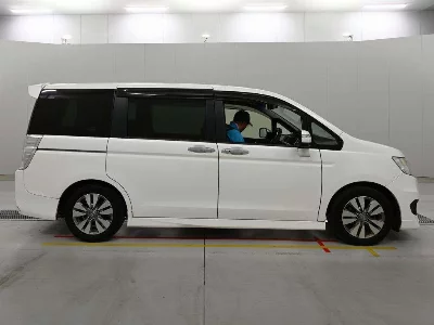 Honda STEPWGN SPADA