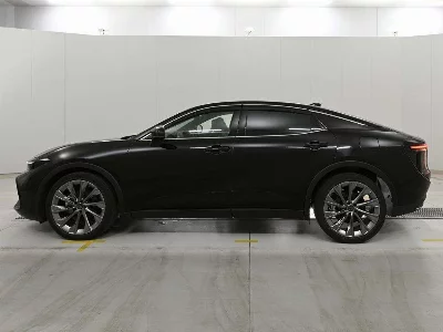 Toyota Crown Crossover