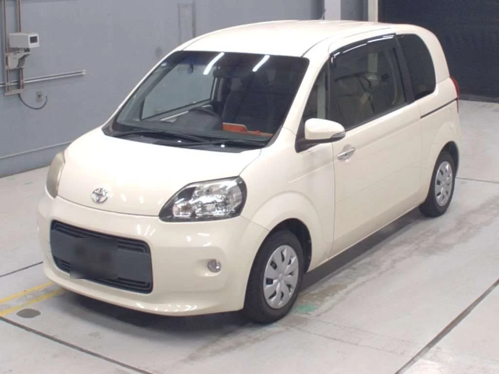 Toyota Porte  с аукциона в Японии