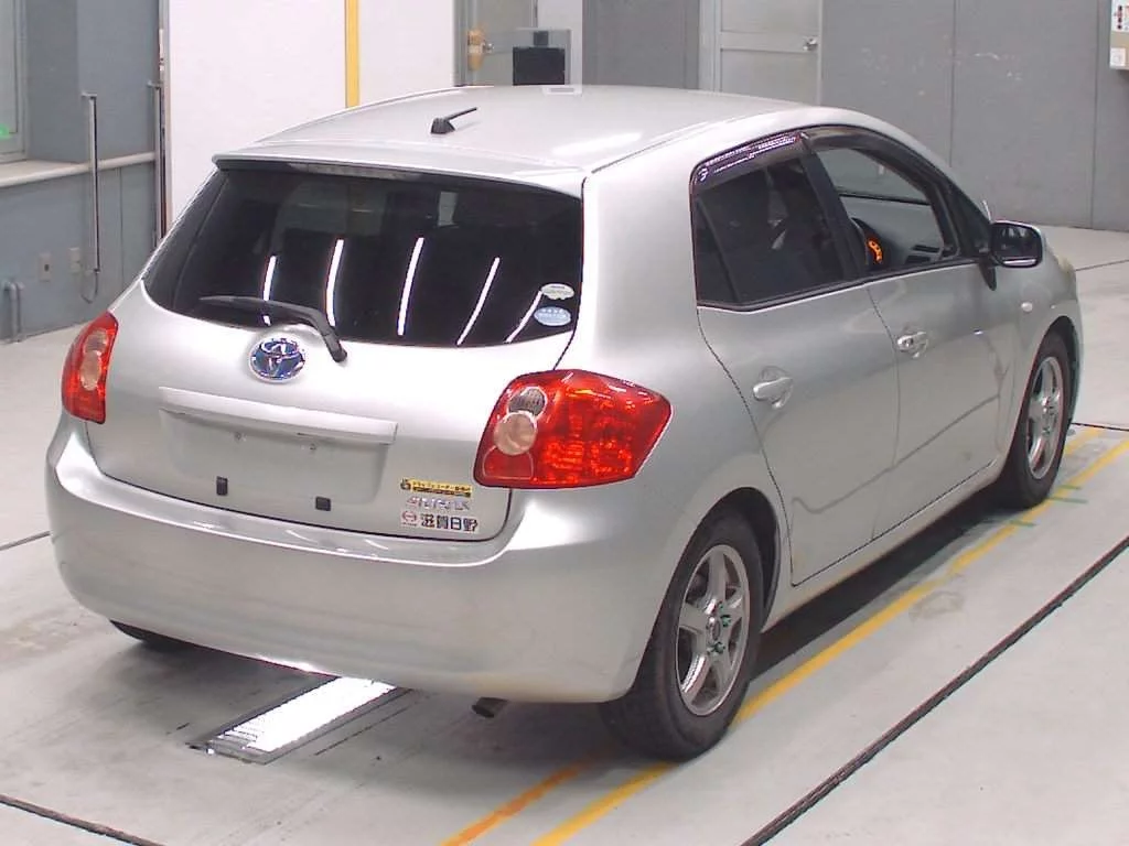 Toyota Auris  с аукциона в Японии