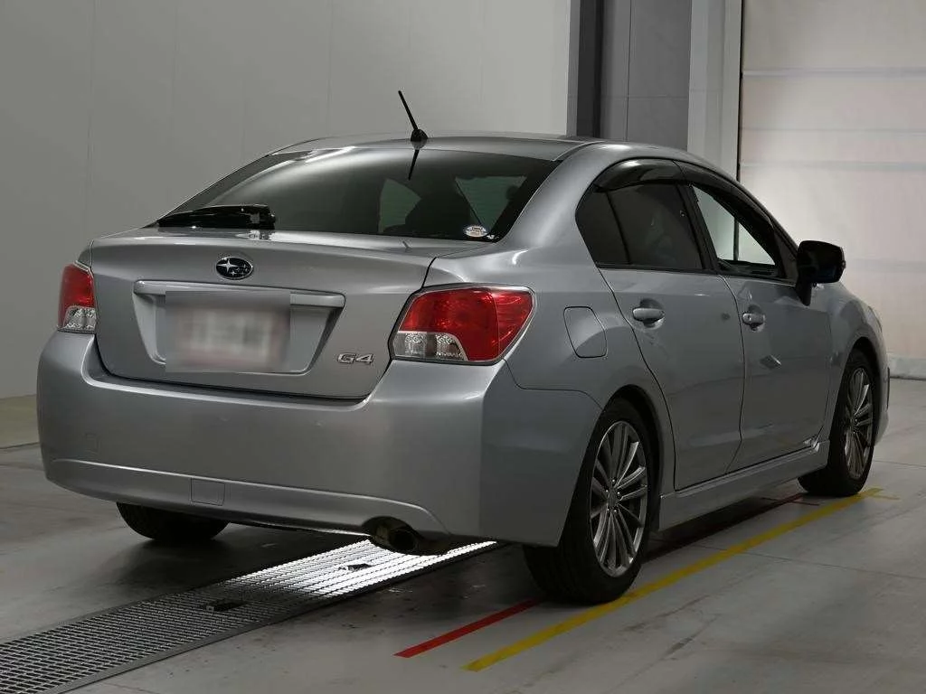 Subaru Impreza  с аукциона в Японии