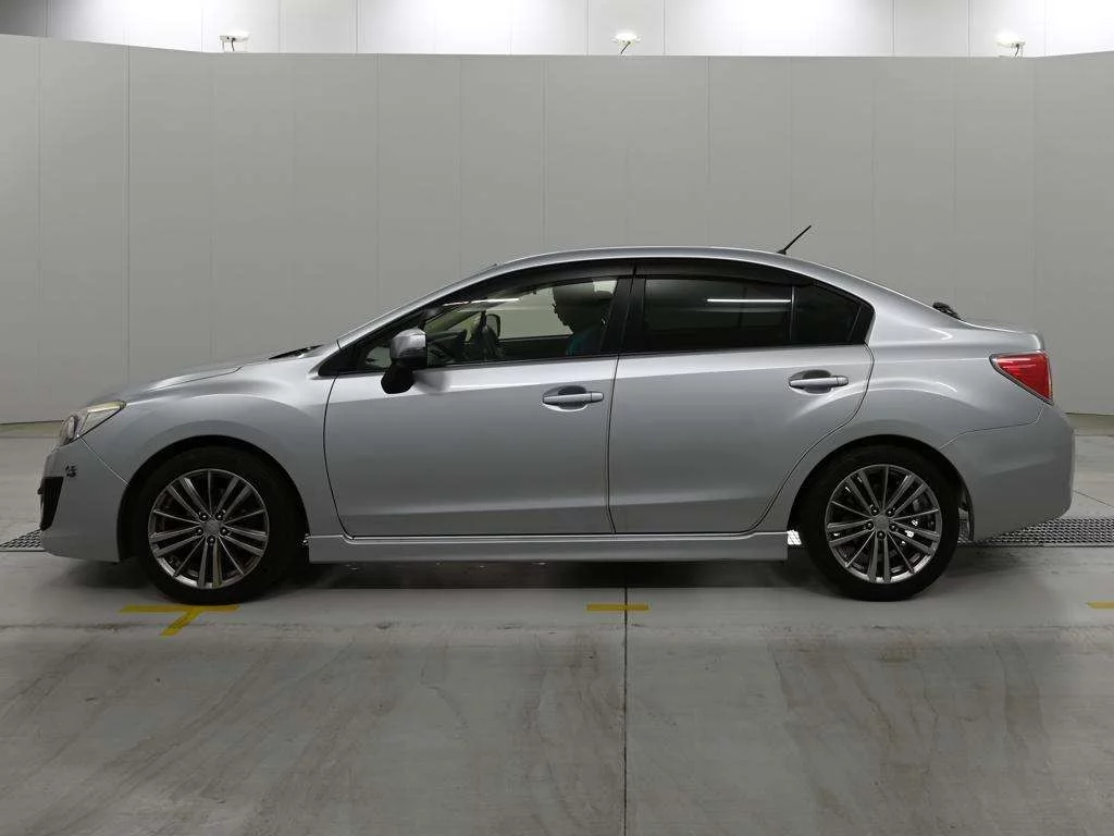 Subaru Impreza  с аукциона в Японии