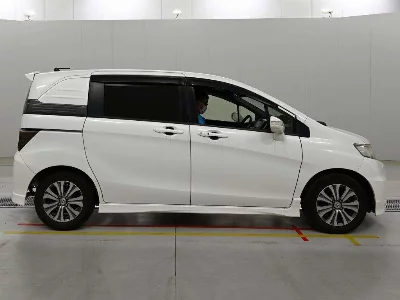 Honda Freed Spike