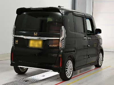 HONDA N BOX CUSTOM