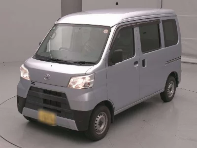 TOYOTA PIXIS VAN