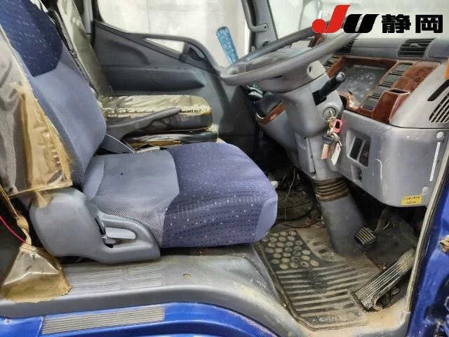 Mitsubishi Fuso Canter  с аукциона в Японии