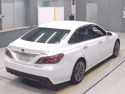 TOYOTA CROWN HYBRID