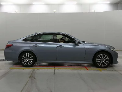 Статистика аукционов Toyota CROWN HYBRID
