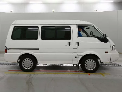 Mazda Bongo Van