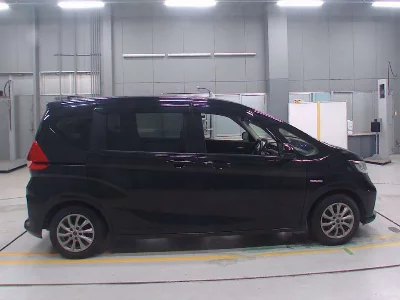 HONDA FREED + HYBRID