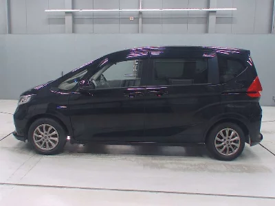 HONDA FREED + HYBRID