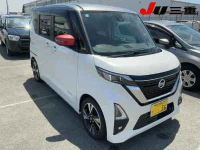 NISSAN ROOX