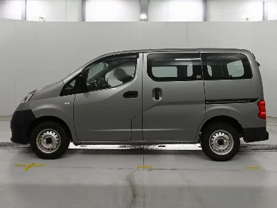 Nissan NV200 VANETTE VAN