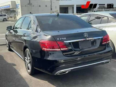 MERCEDES BENZ E CLASS