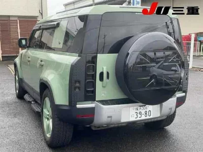 LAND ROVER DEFENDER