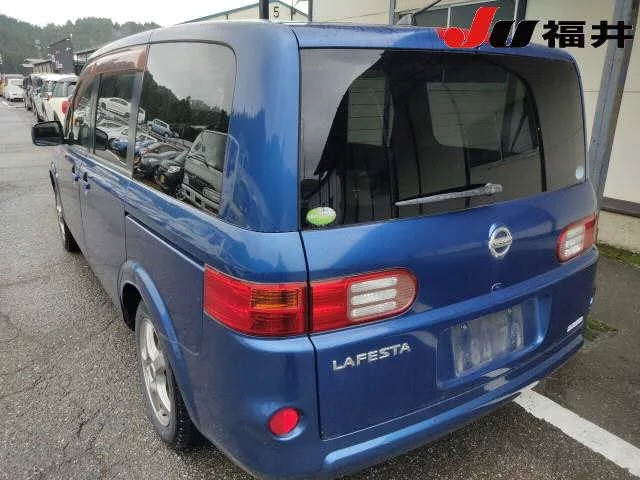 Nissan Lafesta  с аукциона в Японии