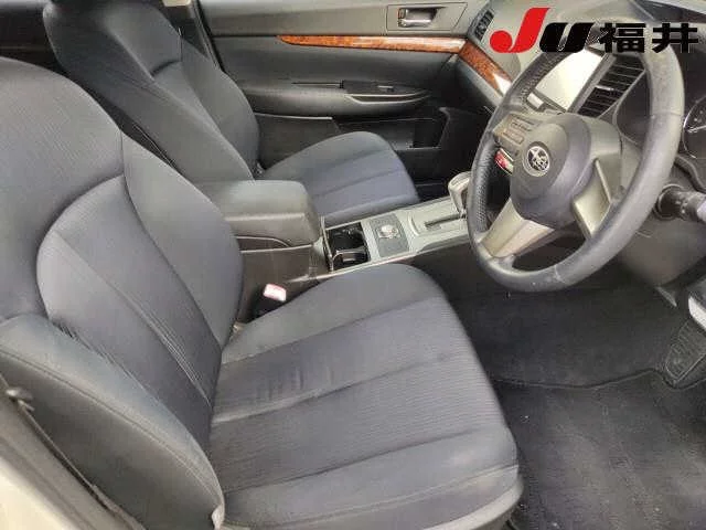 Subaru Legacy  с аукциона в Японии